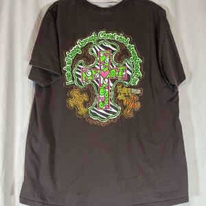 Gildan Brown Graphic Men's Tee with Cross Design